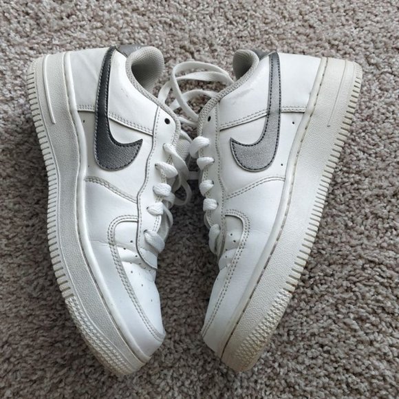 Nike Shoes - Nike Air Force 1 Size - US 5